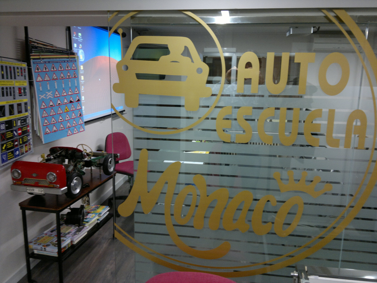 Foto Autoescuela Mónaco